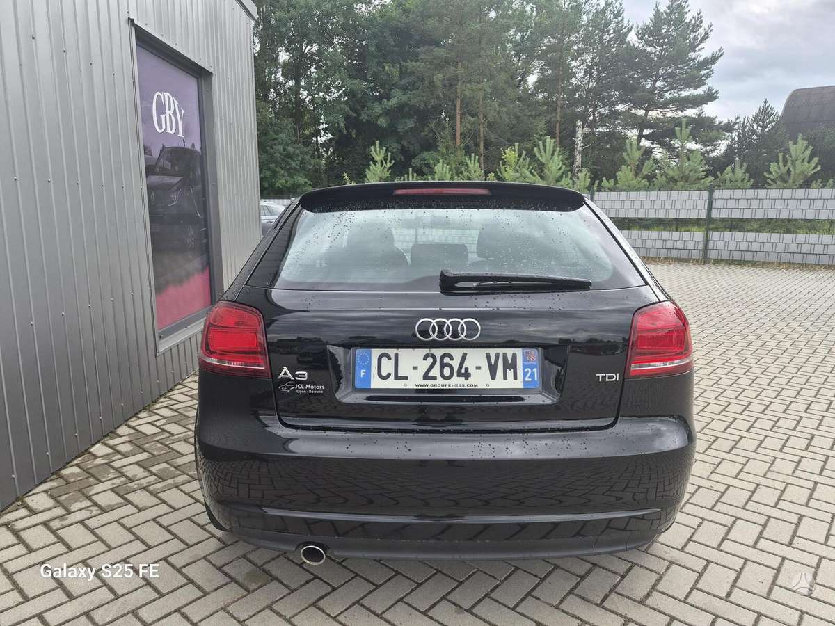 Audi A3, 1.6 l., Хэтчбек