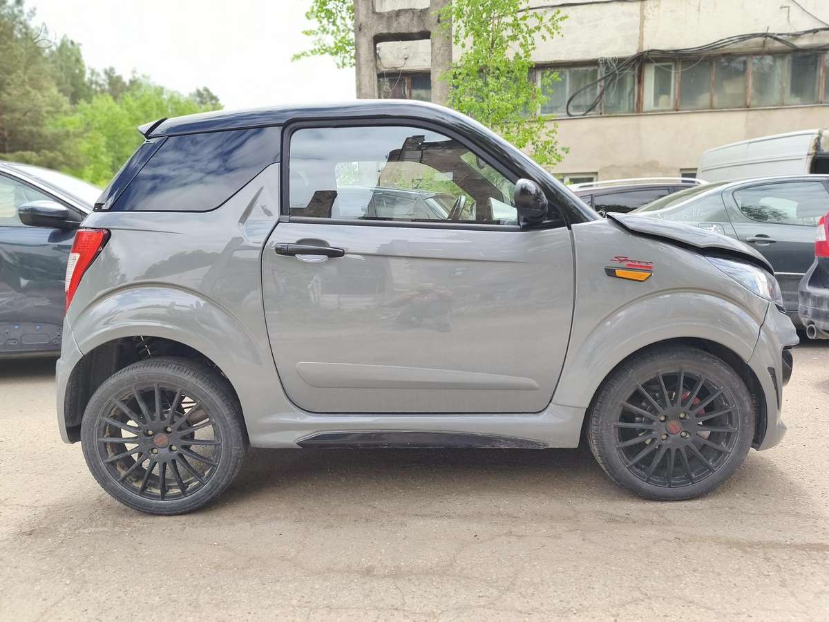 Ligier JS50, 0.5 l., hatchback