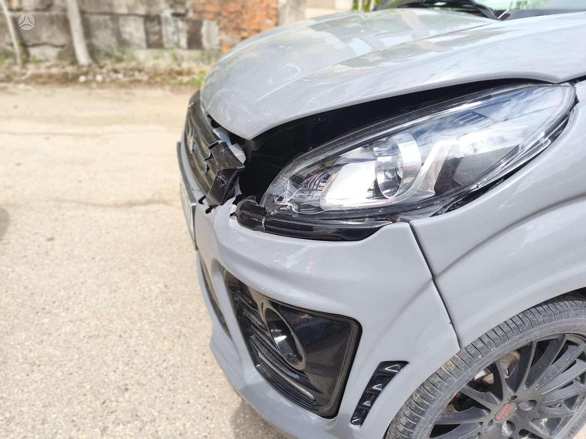 Ligier JS50, 0.5 l., hatchback
