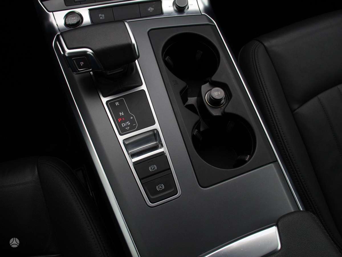 Audi A6, 2.0 l., Седан