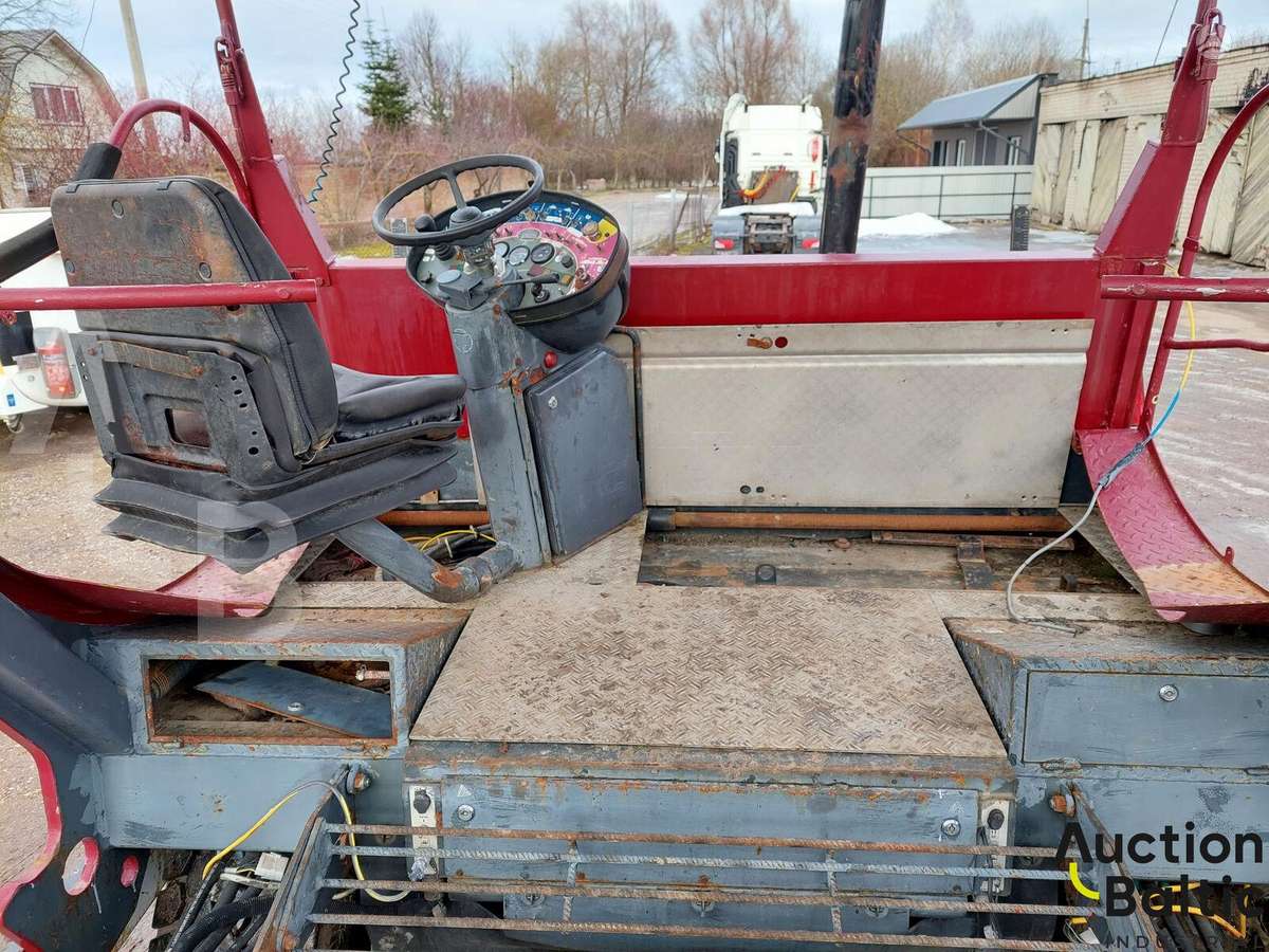 Demag DF 90 P, paving machinery