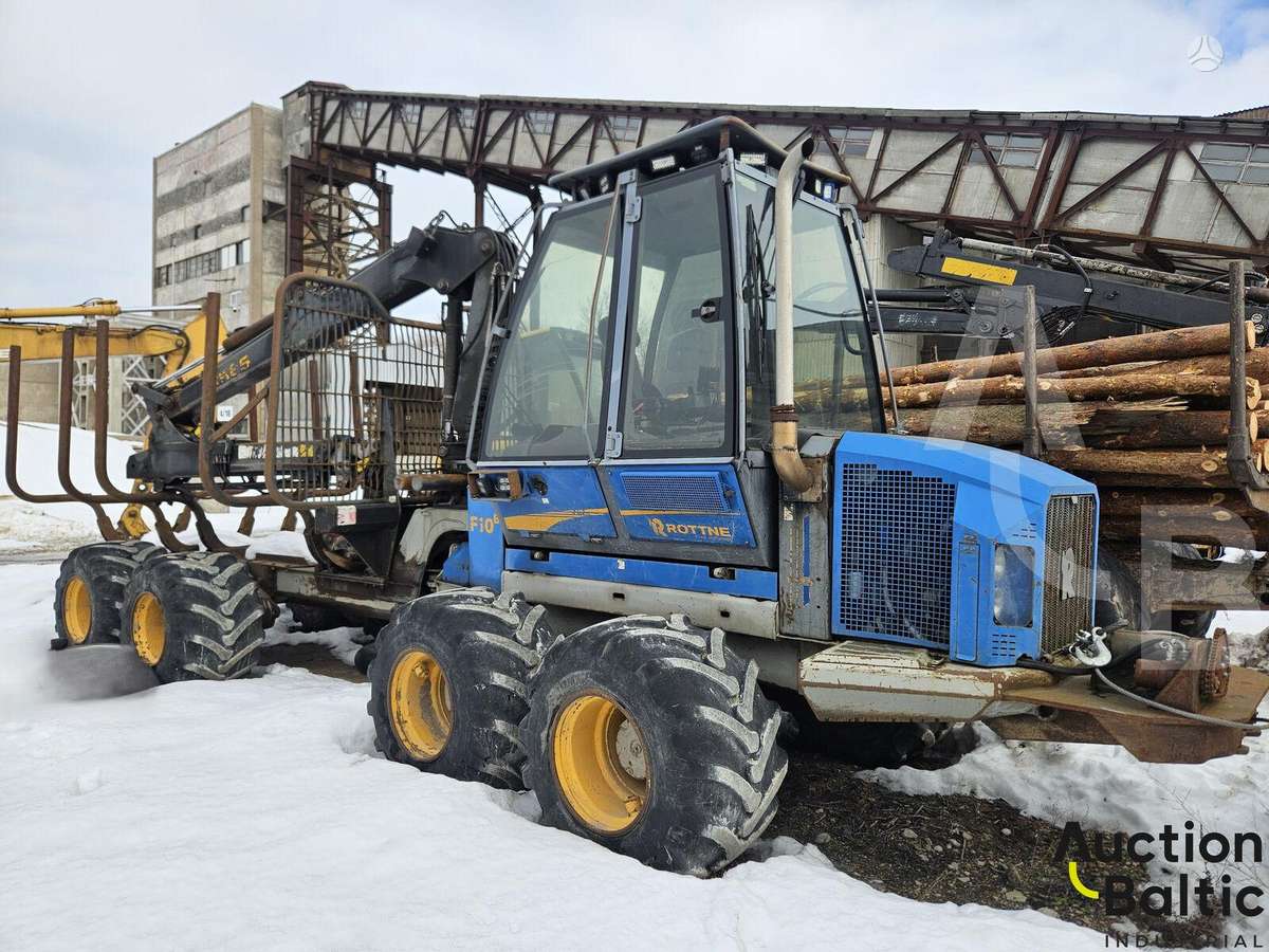 Rottne F10B, medvežės