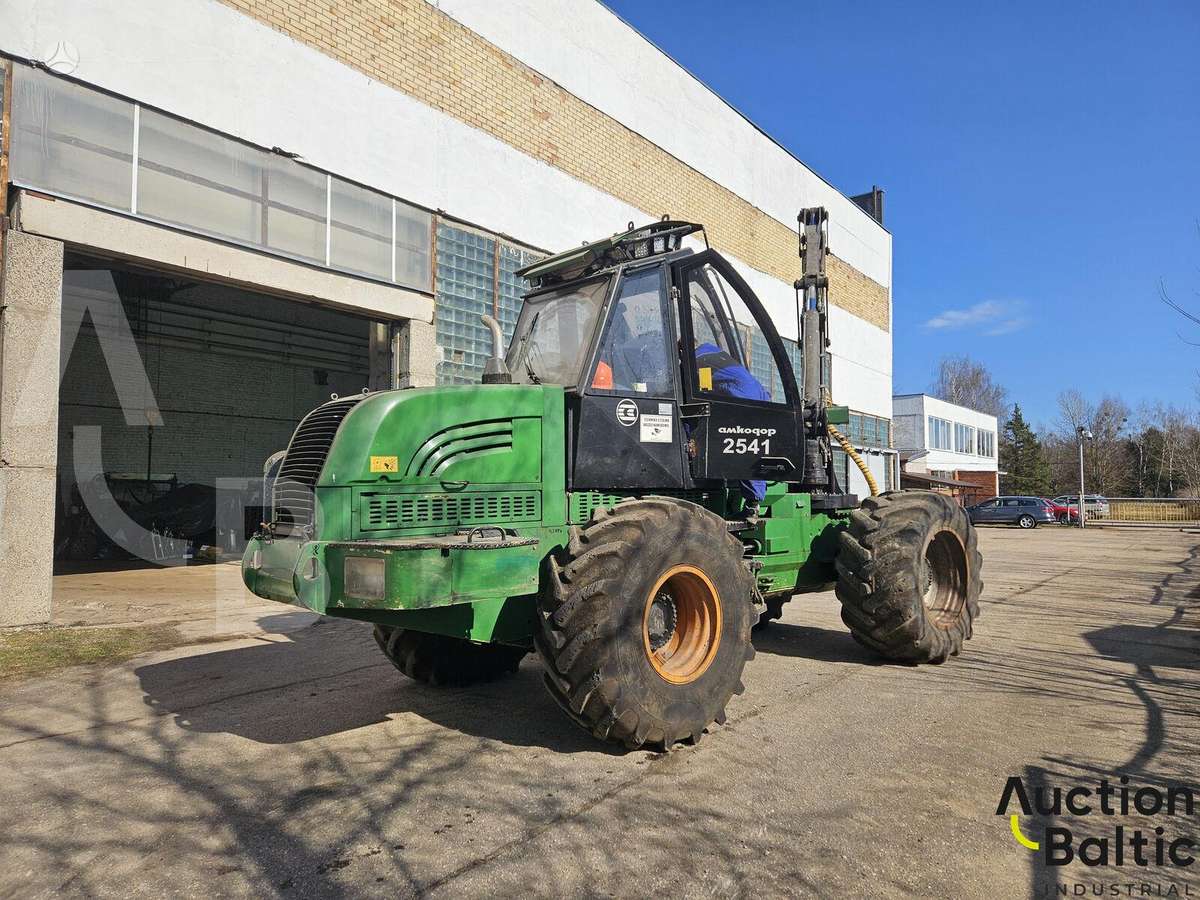-Kita- 2541, harvesters