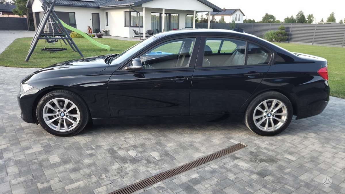 BMW 320, 2.0 l., Седан