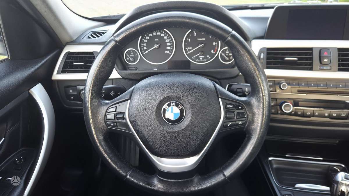BMW 320, 2.0 l., Седан