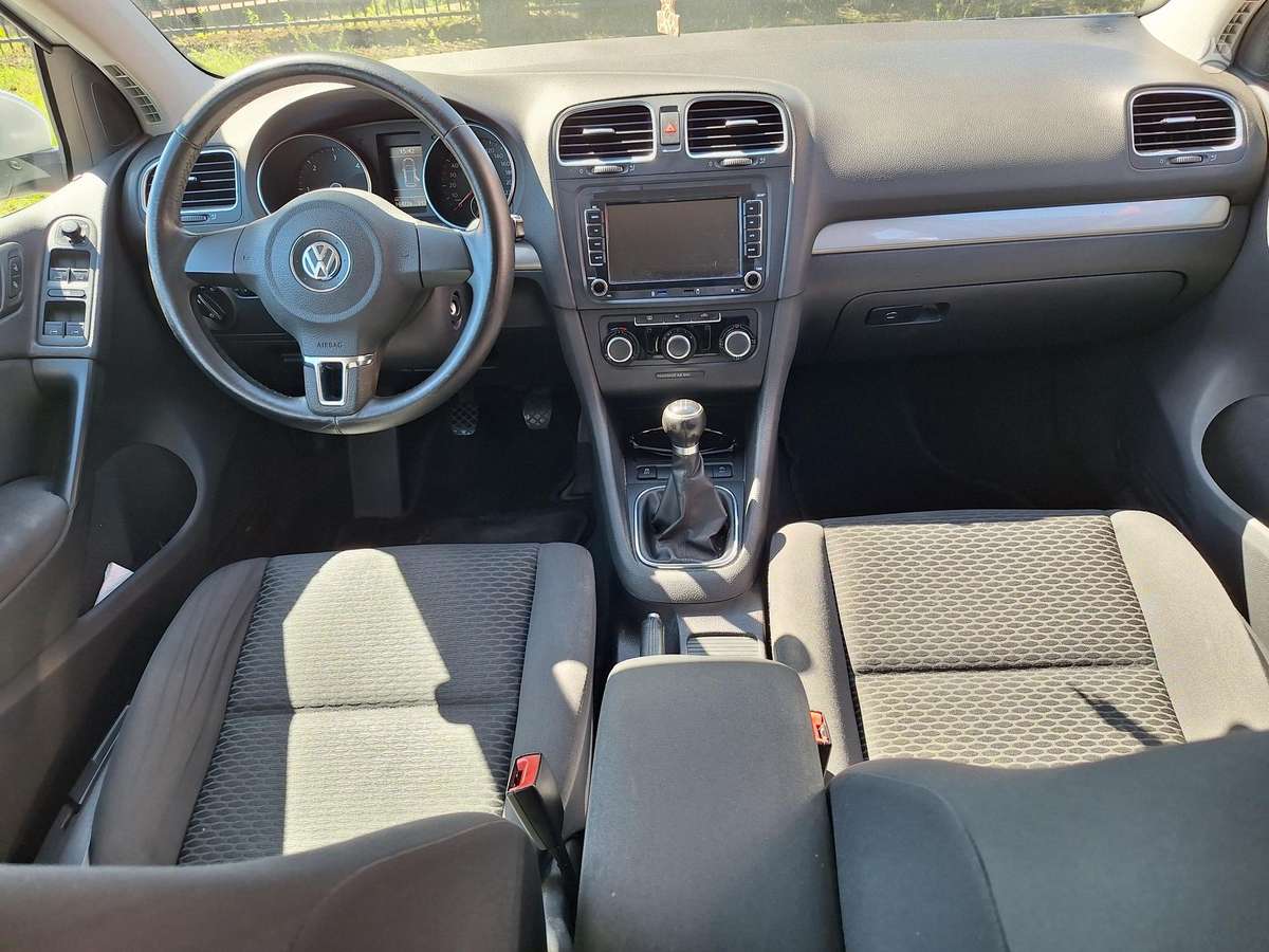 Volkswagen Golf - 4