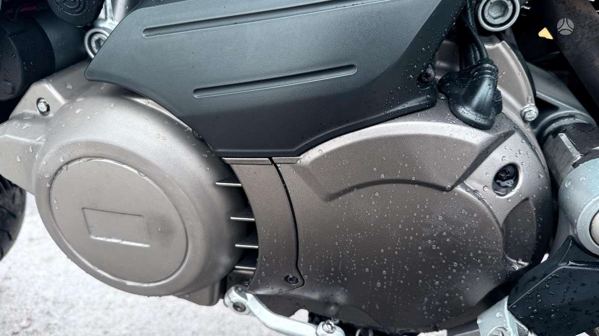 KTM Adventure 850cc, street / классические