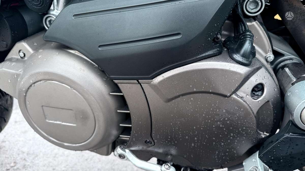 KTM Adventure 850cc, street / classic