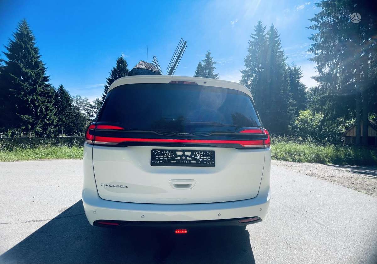 Chrysler Pacifica, 3.6 l., Минивэн