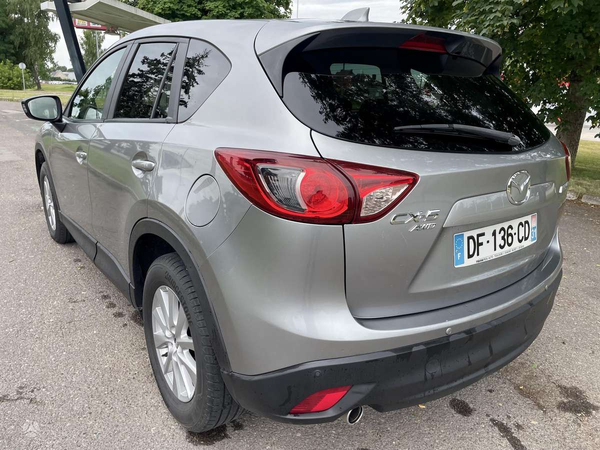 Mazda CX-5, 2.2 l., off-road / crossover