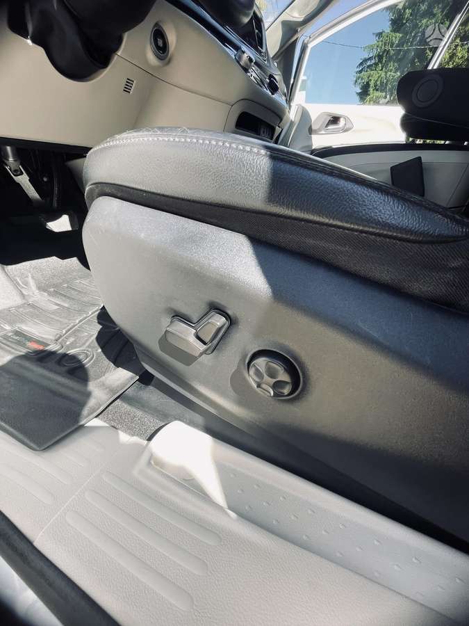 Chrysler Pacifica, 3.6 l., Минивэн