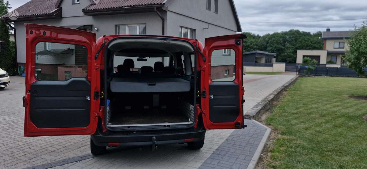 Opel Combo, 1.6 l., Минивэн