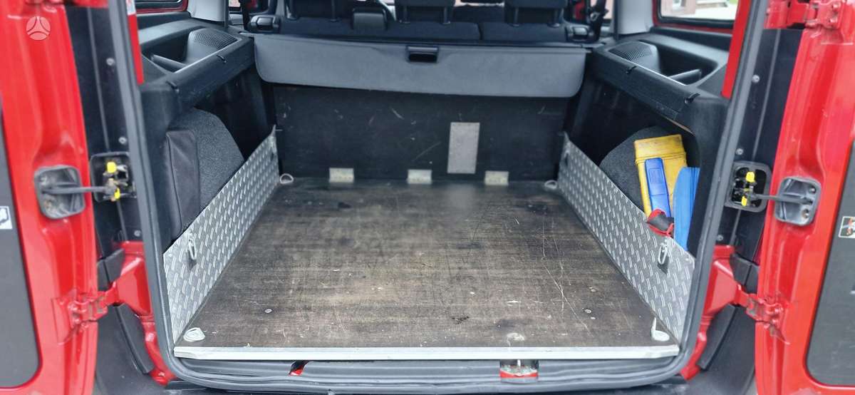 Opel Combo, 1.6 l., Минивэн