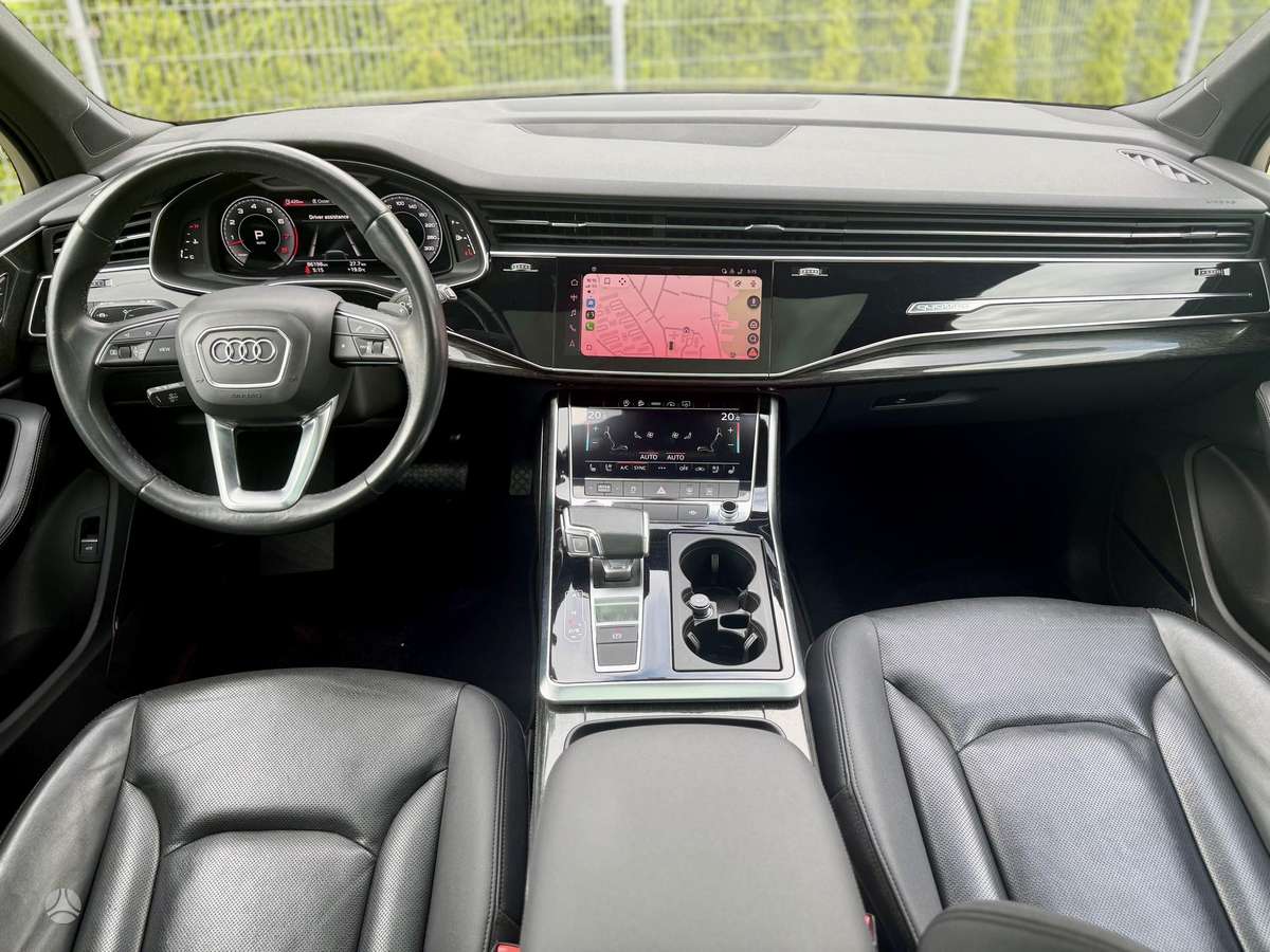 Audi Q7, 3.0 l., Минивэн