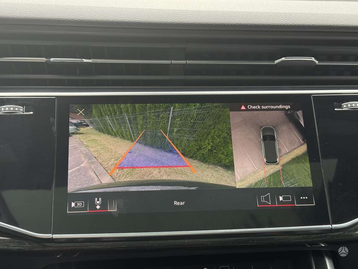 Audi Q7, 3.0 l., Минивэн