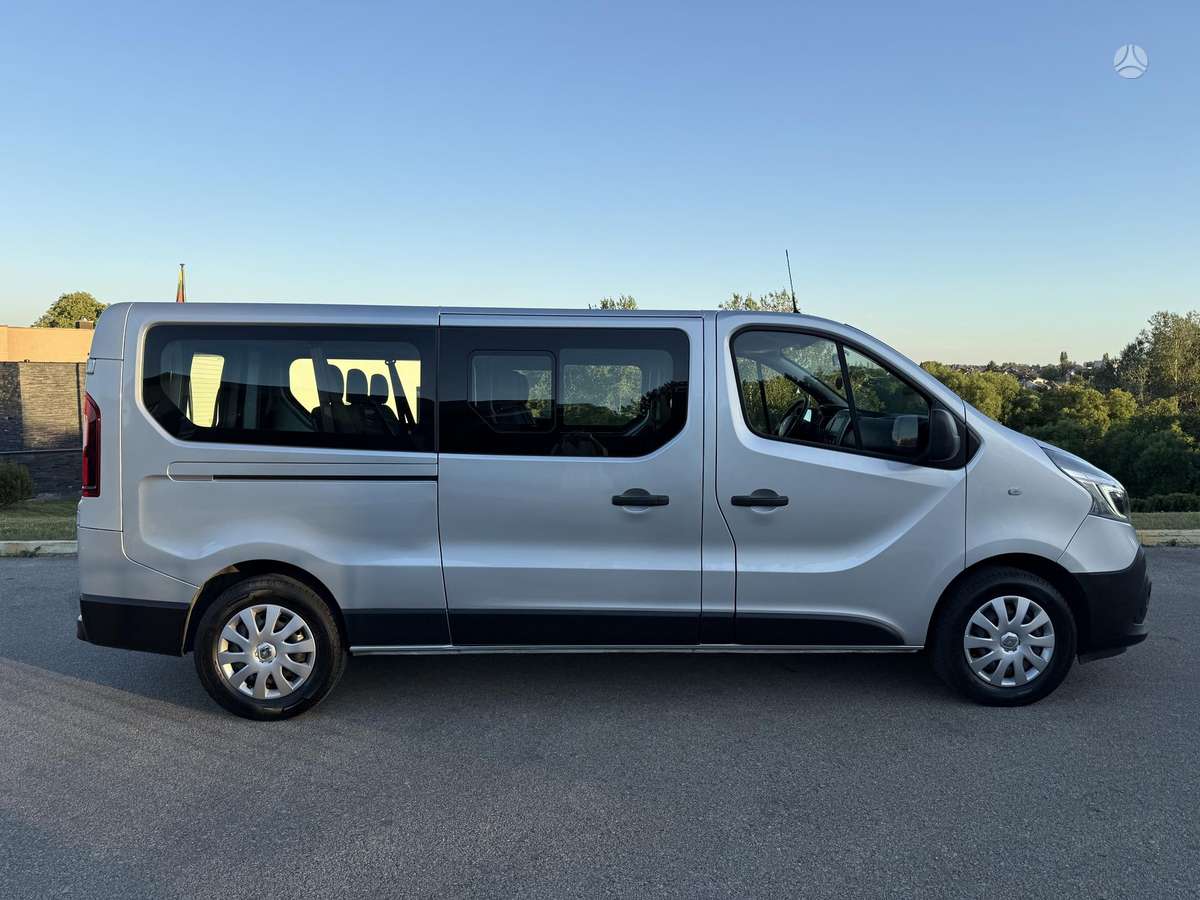 Renault Trafic - 12