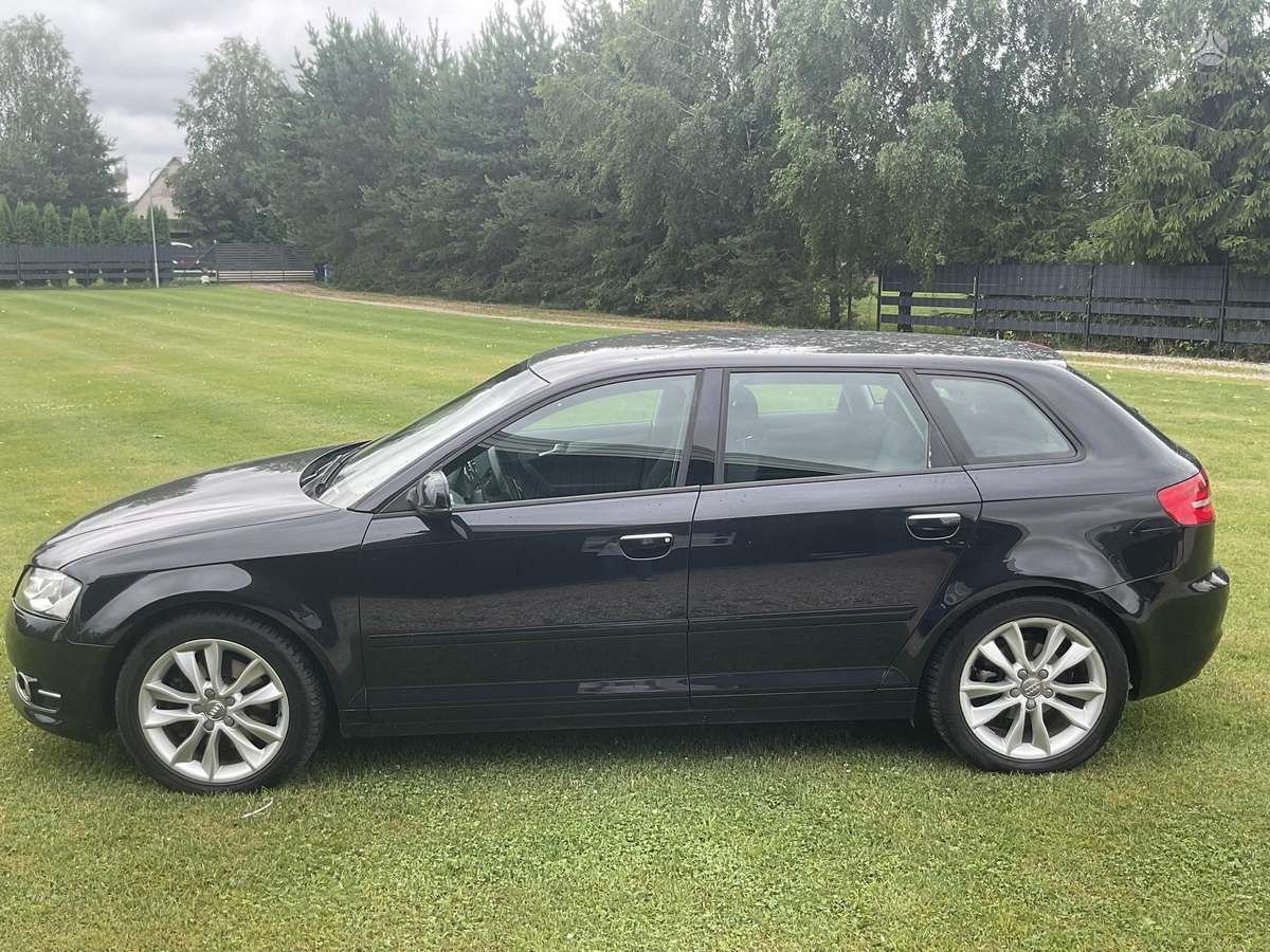 Audi A3, 1.8 l., hečbekas