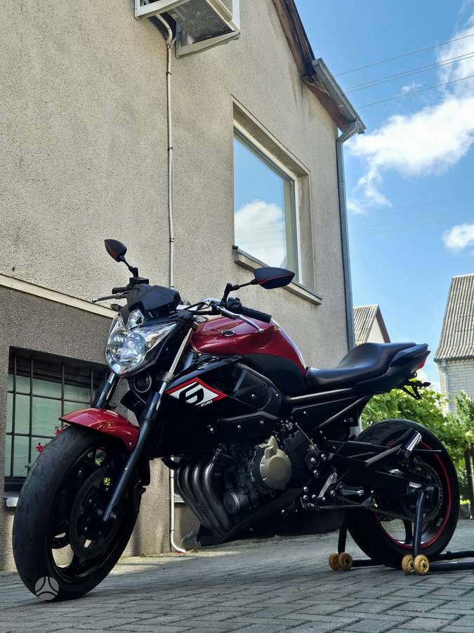 Yamaha XJ6 600cc, street / classic