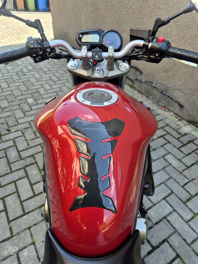 Yamaha XJ6 600cc, street / classic