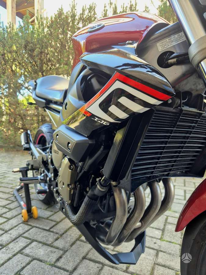 Yamaha XJ6 600cc, street / classic