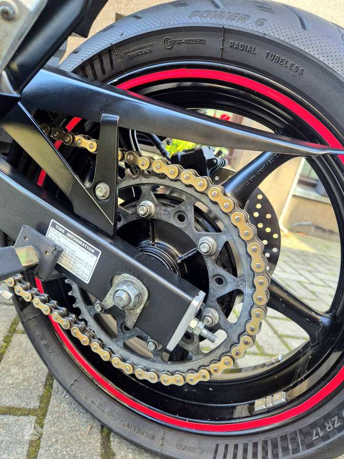 Yamaha XJ6 600cc, street / classic