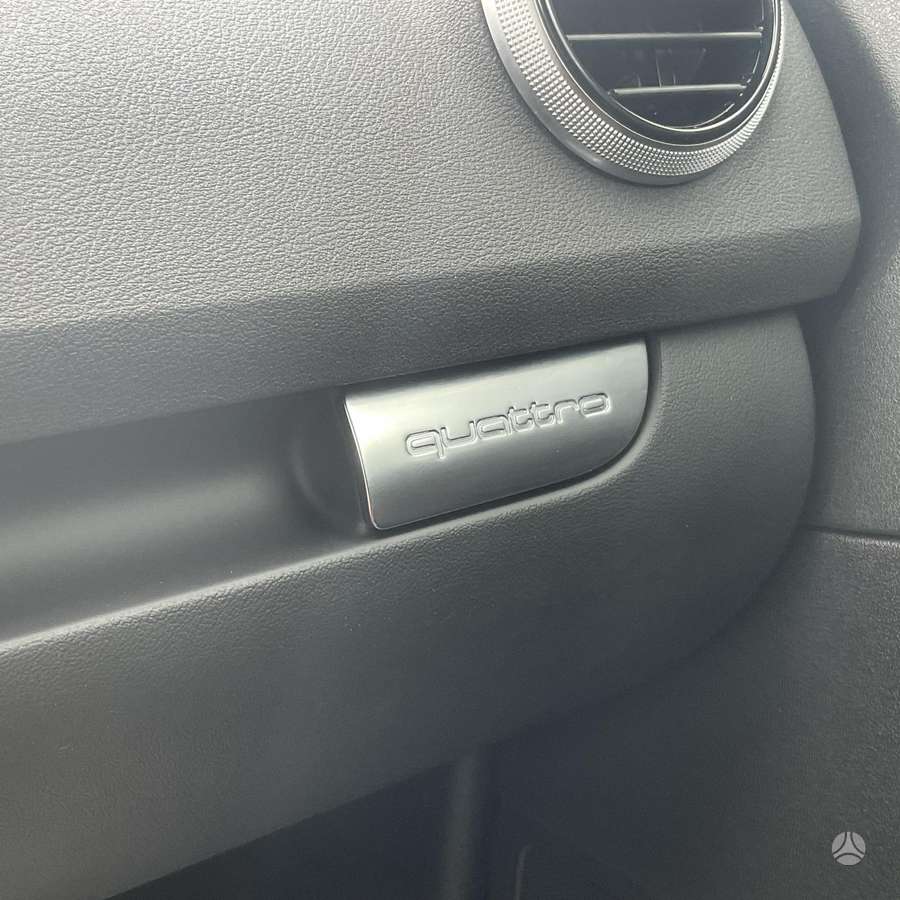 Audi A3, 1.8 l., Хэтчбек