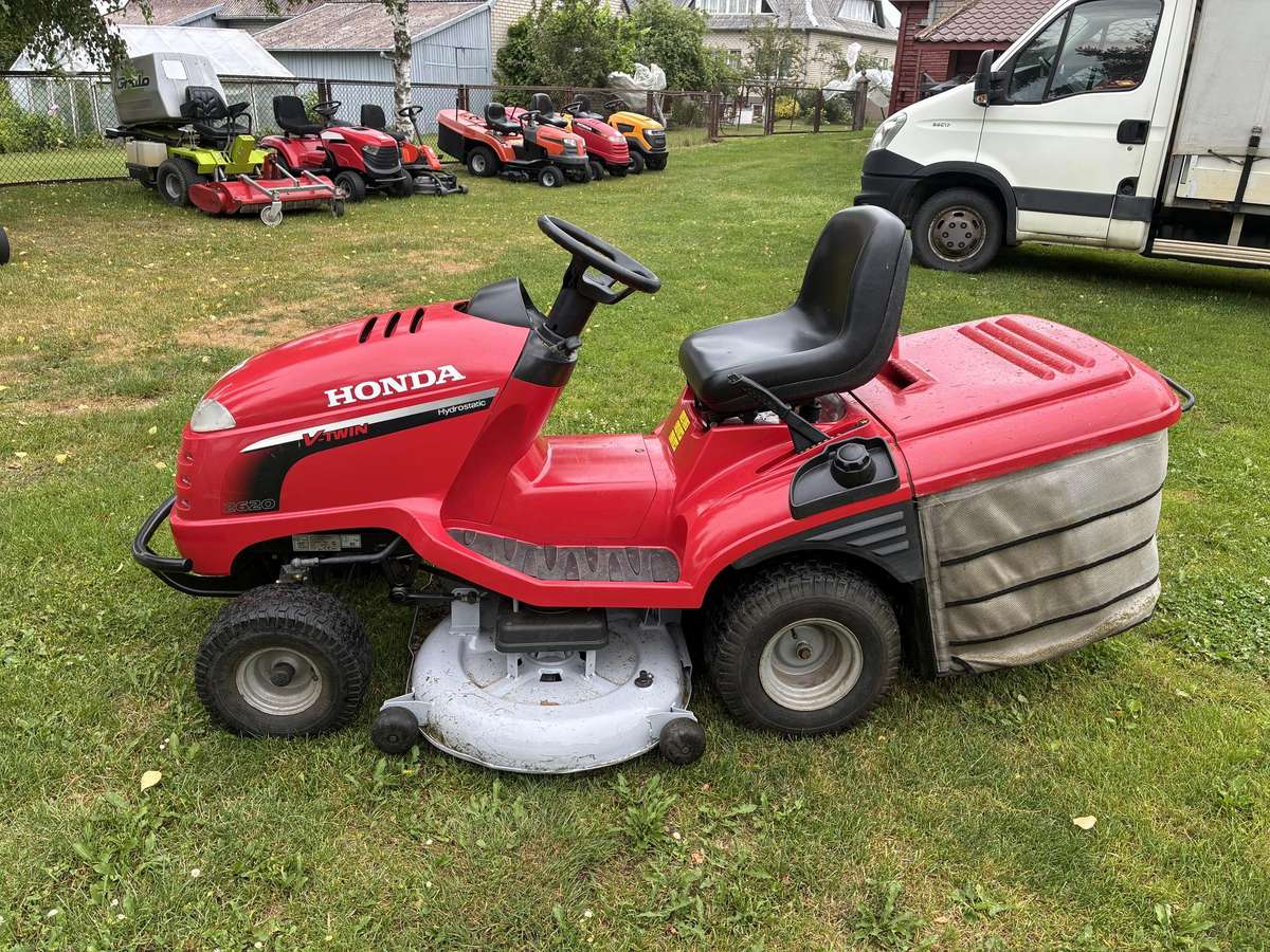 Honda 2620, garden tractors