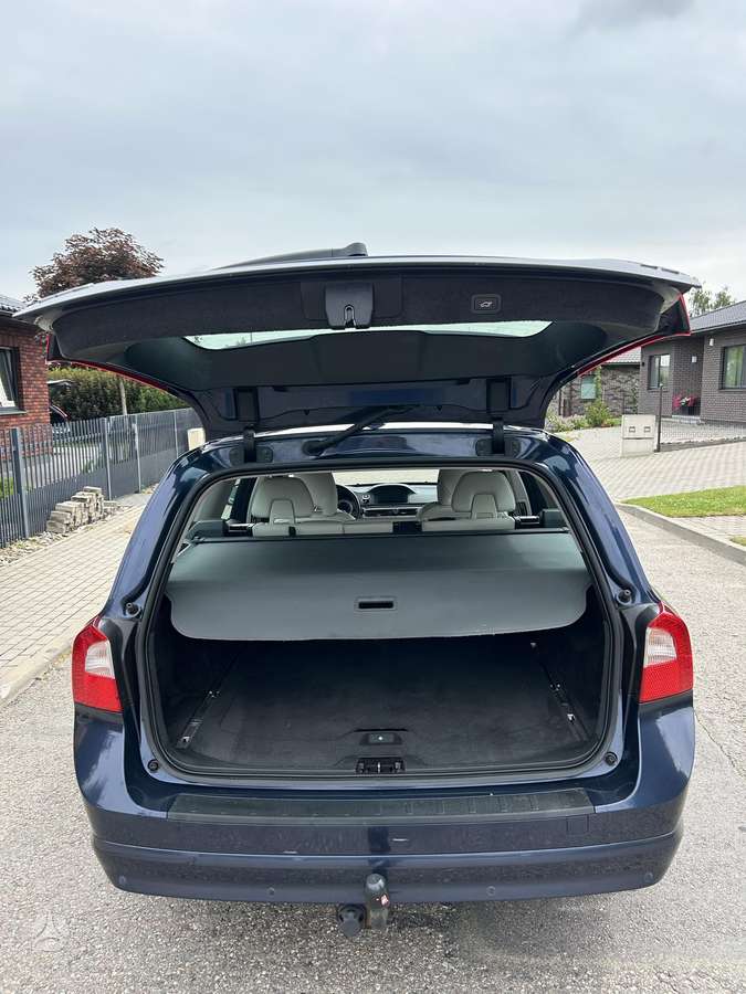 Volvo V70, 2.0 l., Универсал