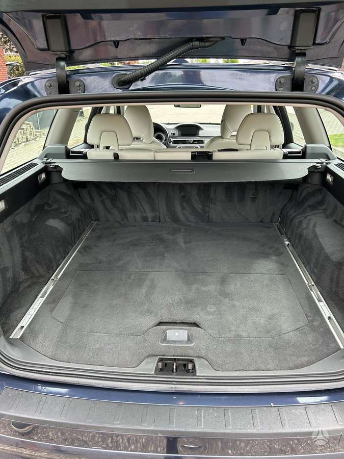 Volvo V70, 2.0 l., wagon