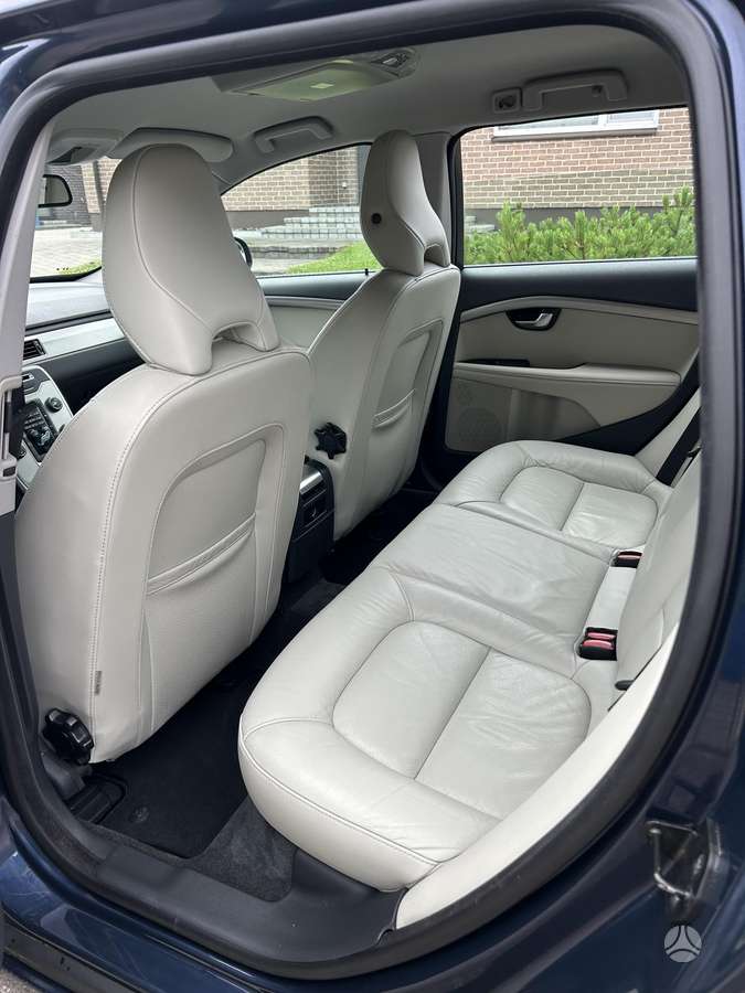 Volvo V70, 2.0 l., wagon