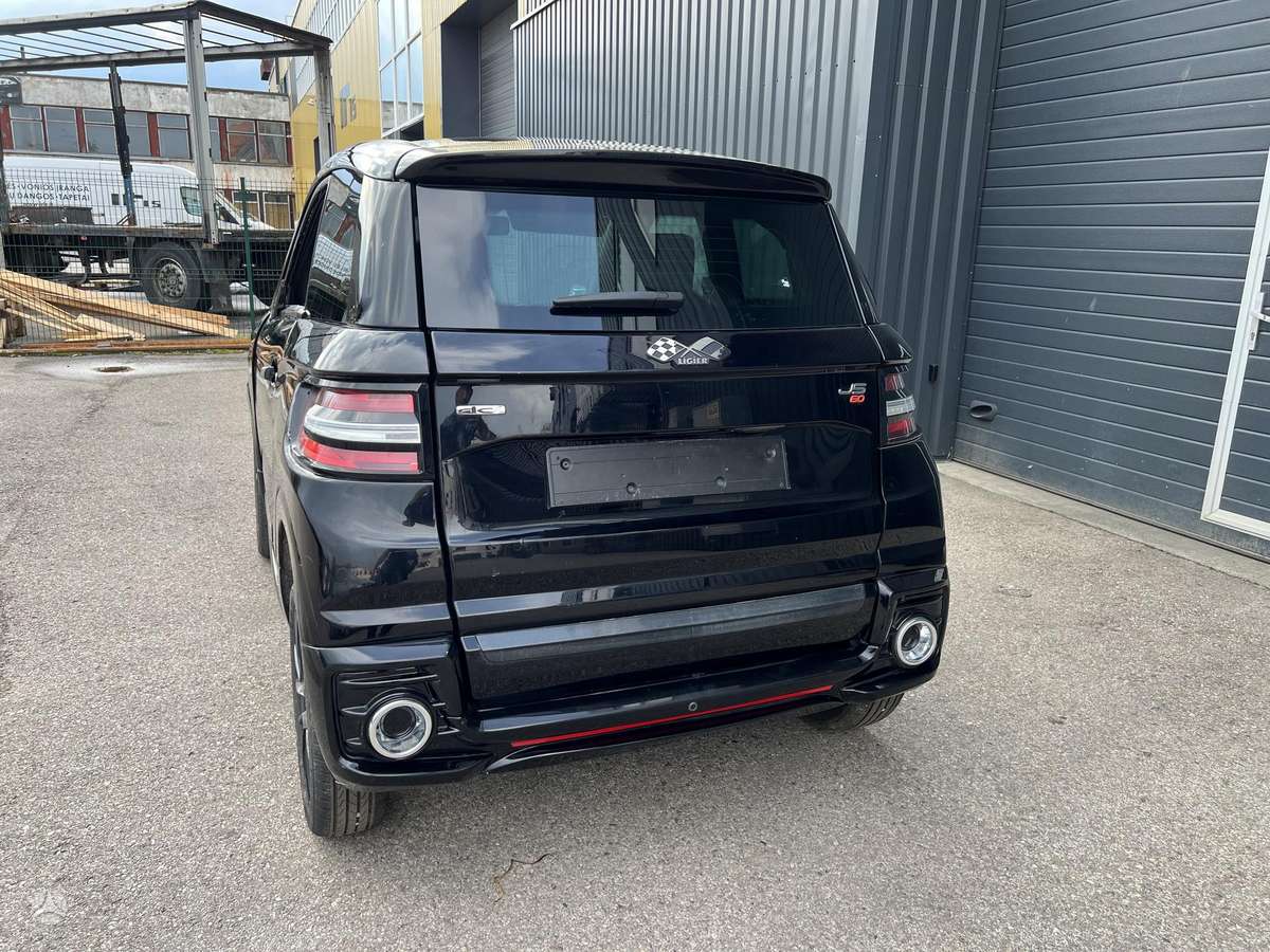 Ligier JS60, 0.5 l., hatchback