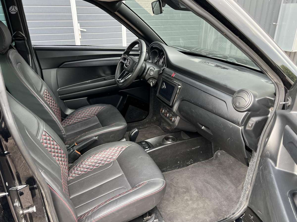 Ligier JS60, 0.5 l., hatchback
