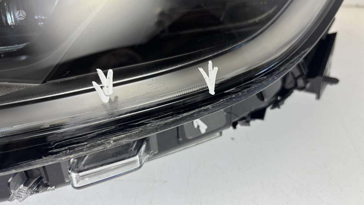 Tesla Model 3, 176088800F, Cen31161