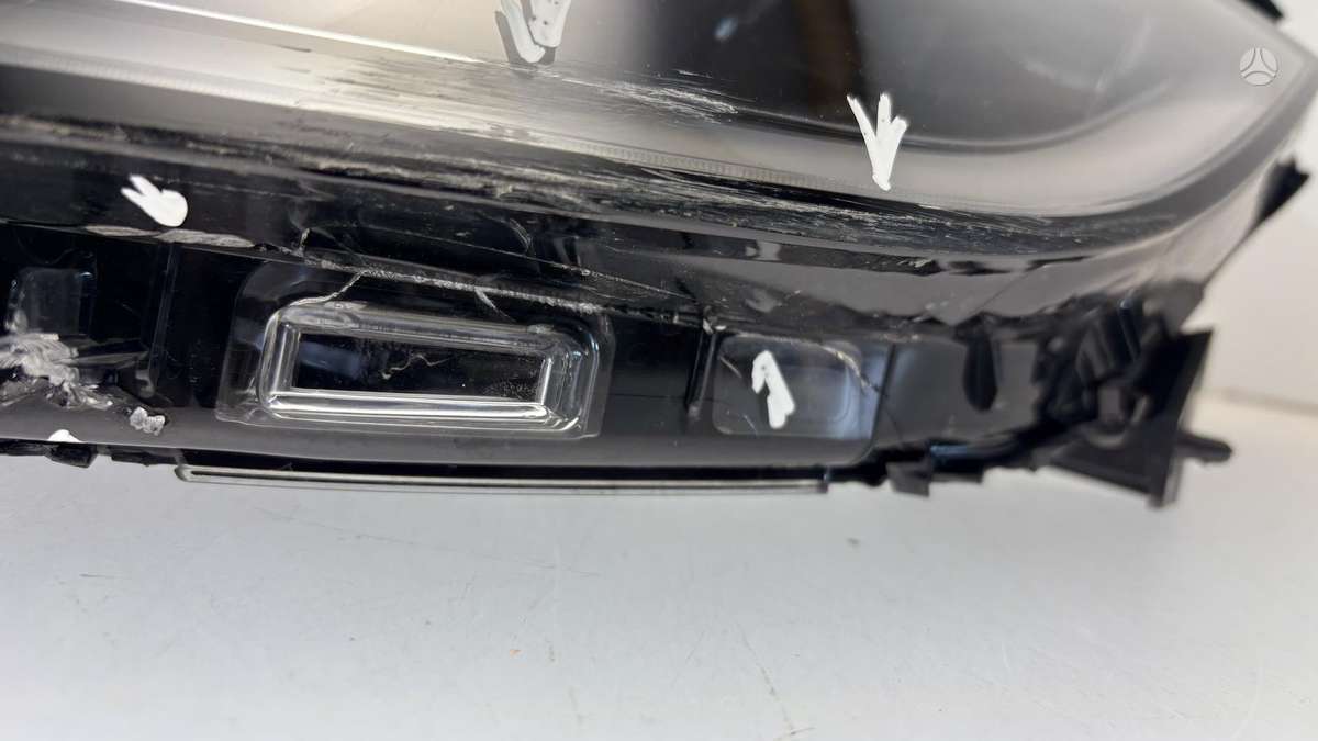 Tesla Model 3, 176088800F, Cen31161