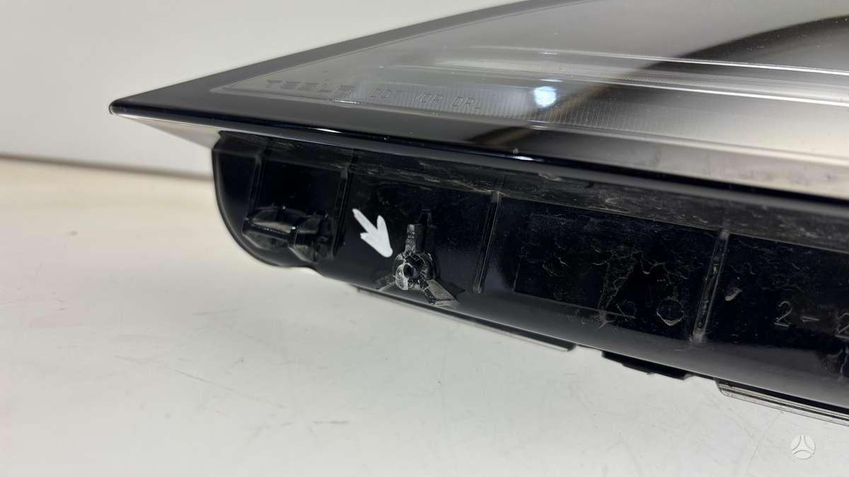 Tesla Model 3, 176088800F, Cen31161