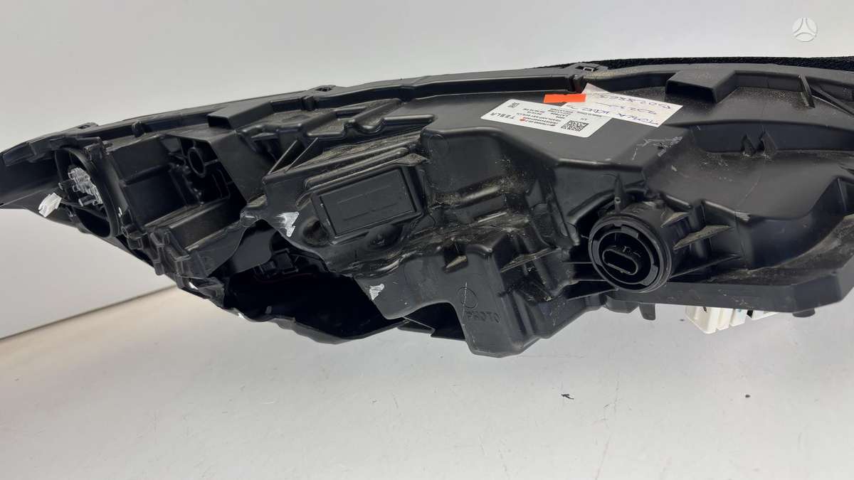 Tesla Model 3, 176088800F, Cen31161