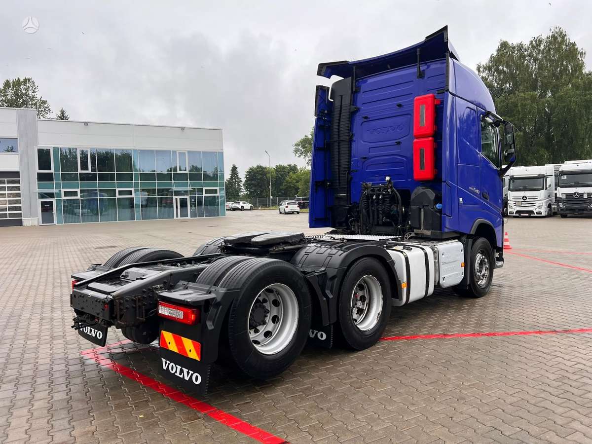 Volvo FH 540 6x2, double sleeper