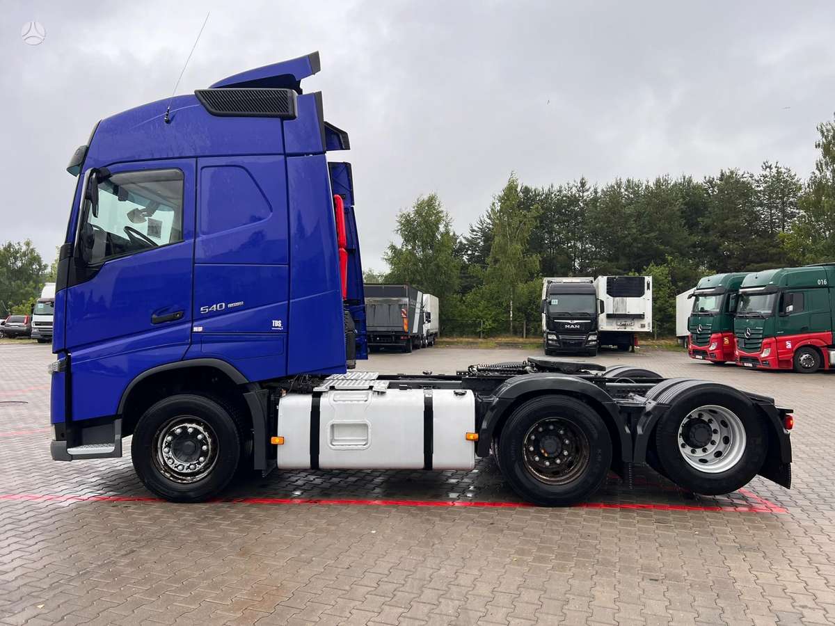 Volvo FH 540 6x2, double sleeper