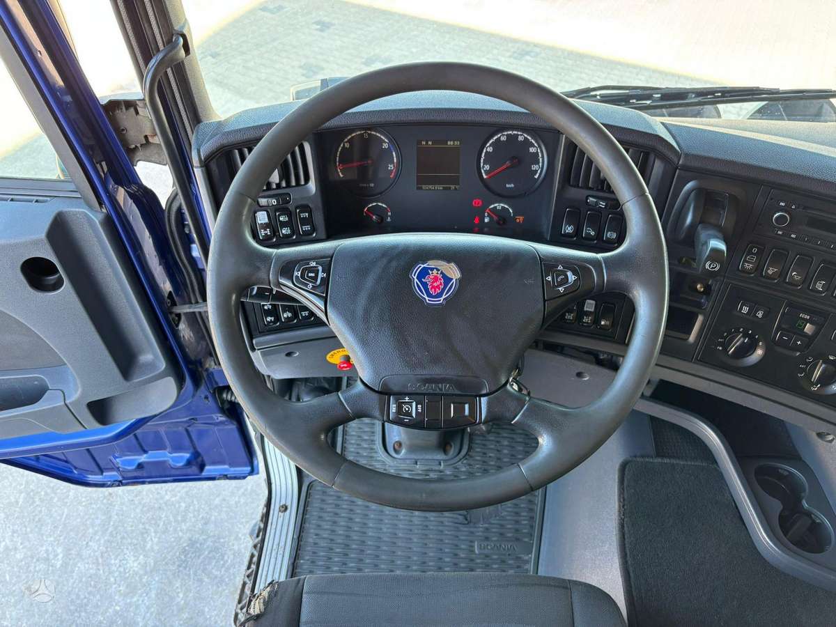 Scania G 480 8x4*4, самосвалы с краном