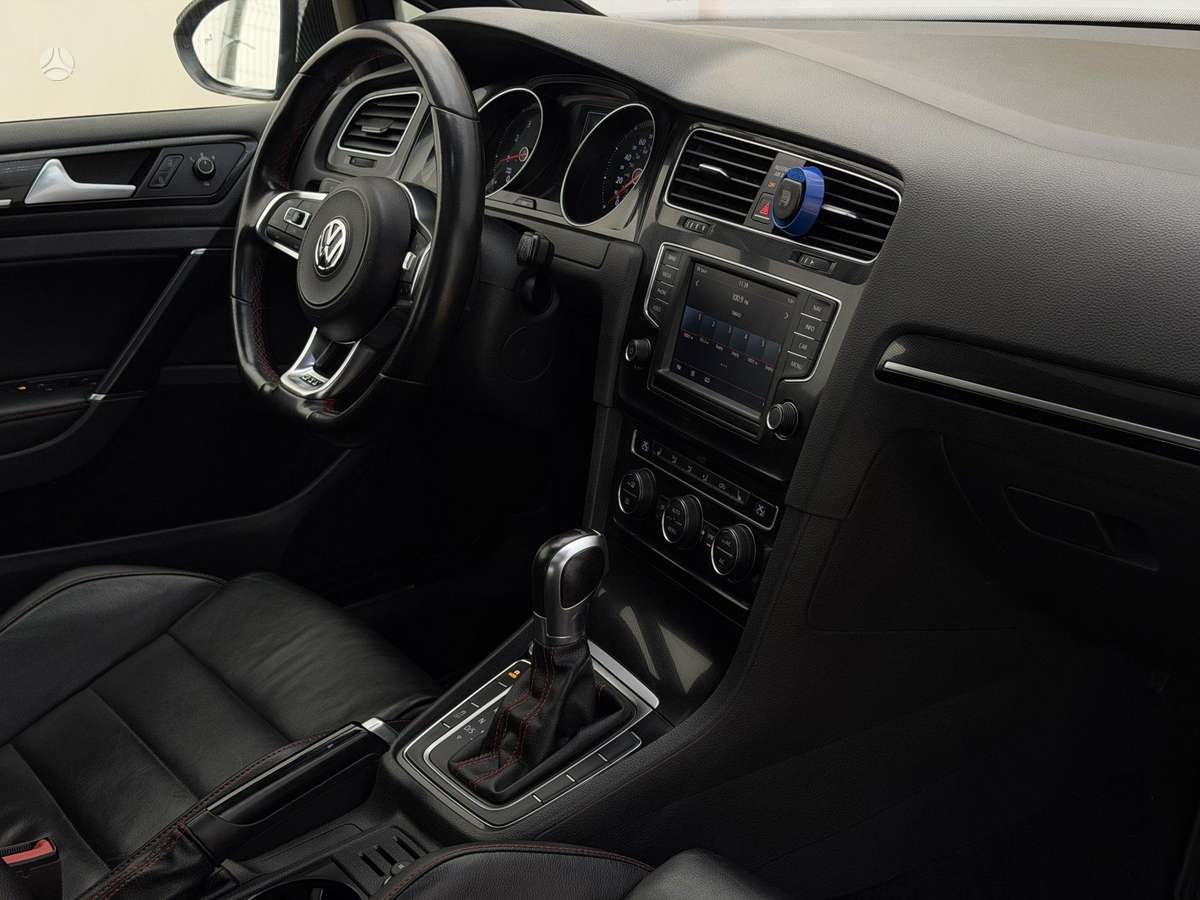 Volkswagen Golf, 2.0 l., hatchback