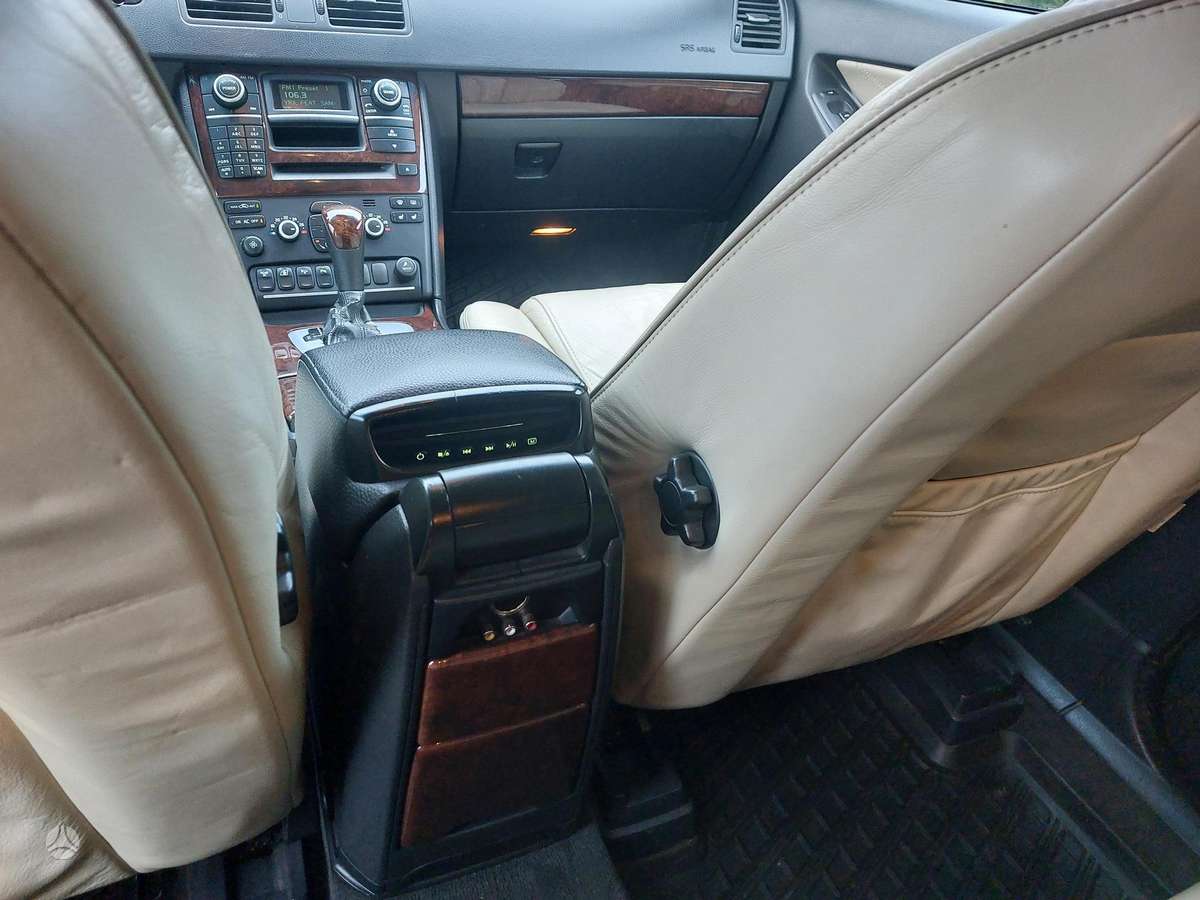 Volvo XC90, 2.4 l., Минивэн