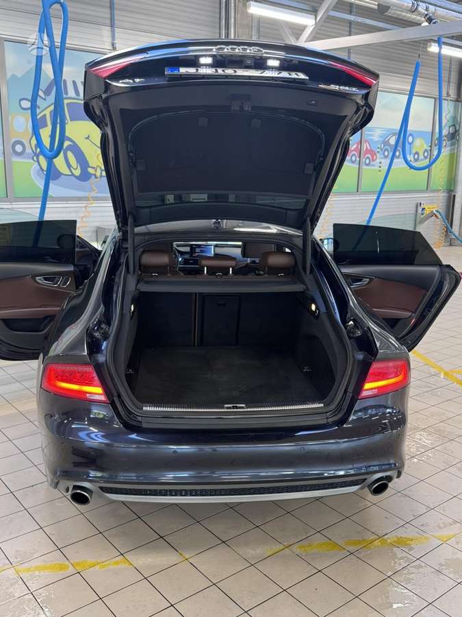 Audi A7, 3.0 l., Седан
