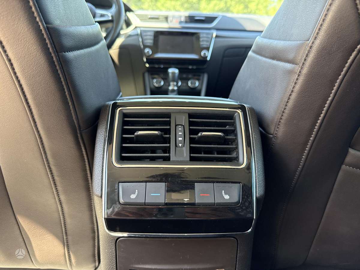 Skoda Superb, 2.0 l., Универсал