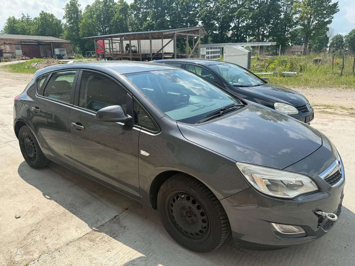 Opel Astra Spalvos kodas z 177