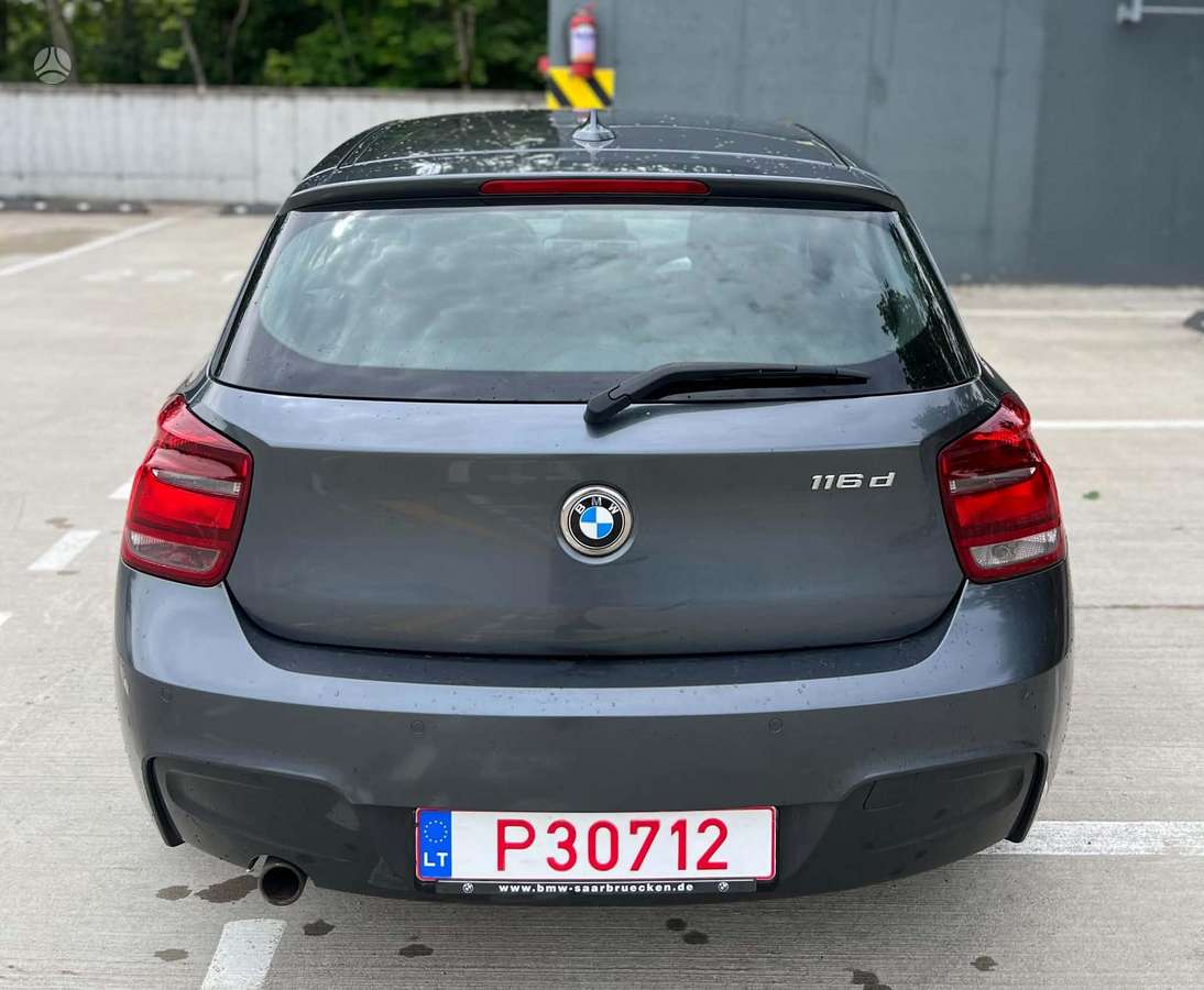 BMW 116, 2.0 l., hatchback