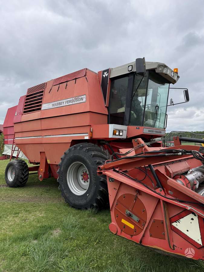 Massey Ferguson 38, combine harvesters
