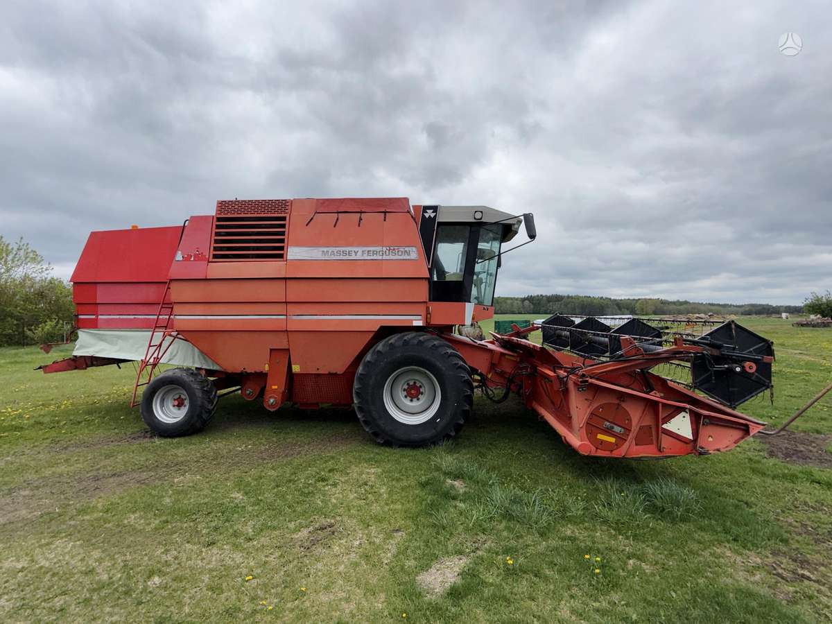 Massey Ferguson 38, combine harvesters