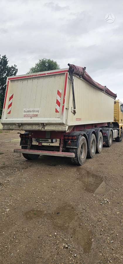 MAN Tgx, single sleeper