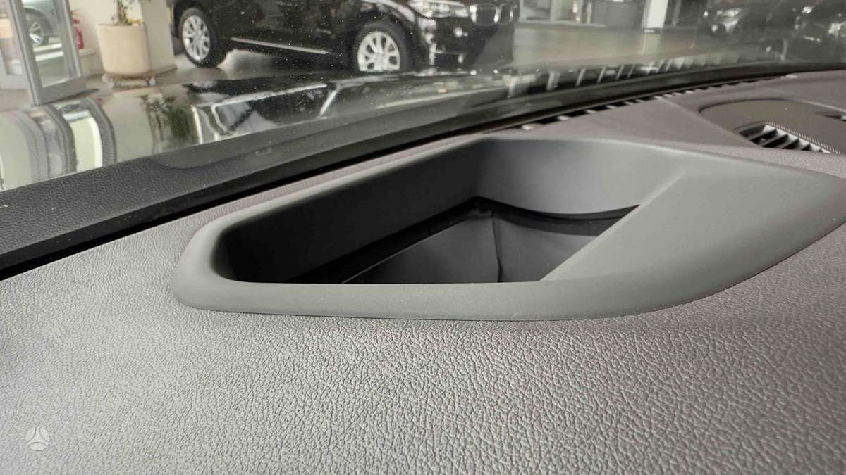 BMW 520, 2.0 l., Седан