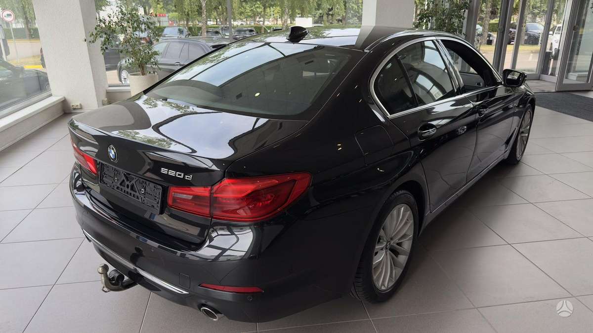 BMW 520, 2.0 l., Седан